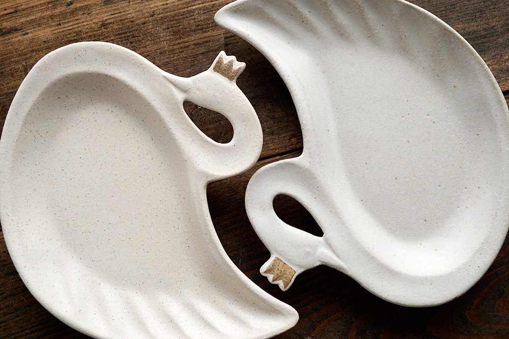 よしざわ窯】ホワイトの器達美しい白鳥 4つセット - 食器