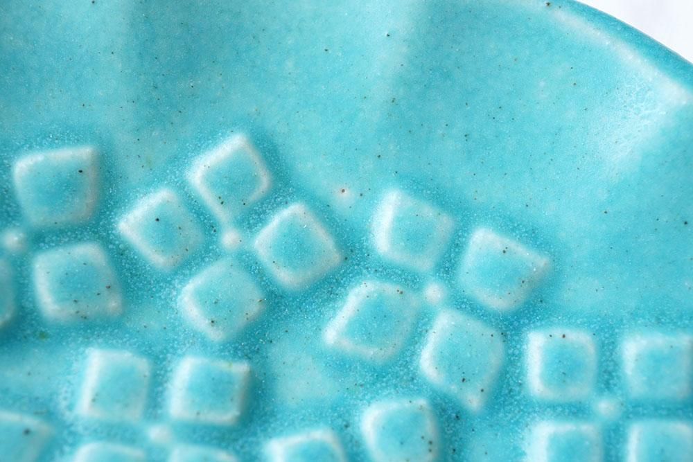 ア25 トルコブルー あじさいのお皿 - 益子焼の小さな窯元