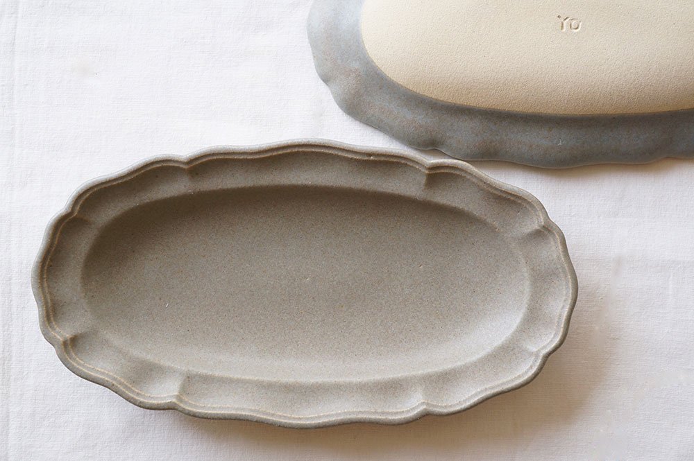 皿　横長　楕円形　陶器　未使用