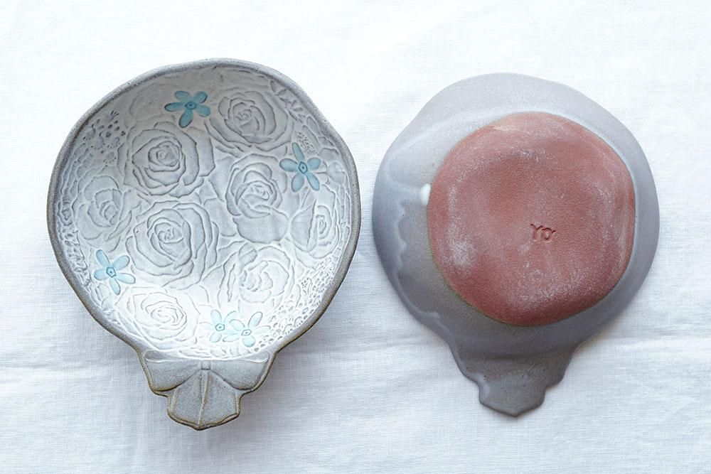 フラワーブーケのお鉢 益子焼の小さな窯元 よしざわ窯 生活陶器 Onthetable フラワーブーケのお鉢 益子焼の小さな窯元 よしざわ窯 生活陶器 Onthetable
