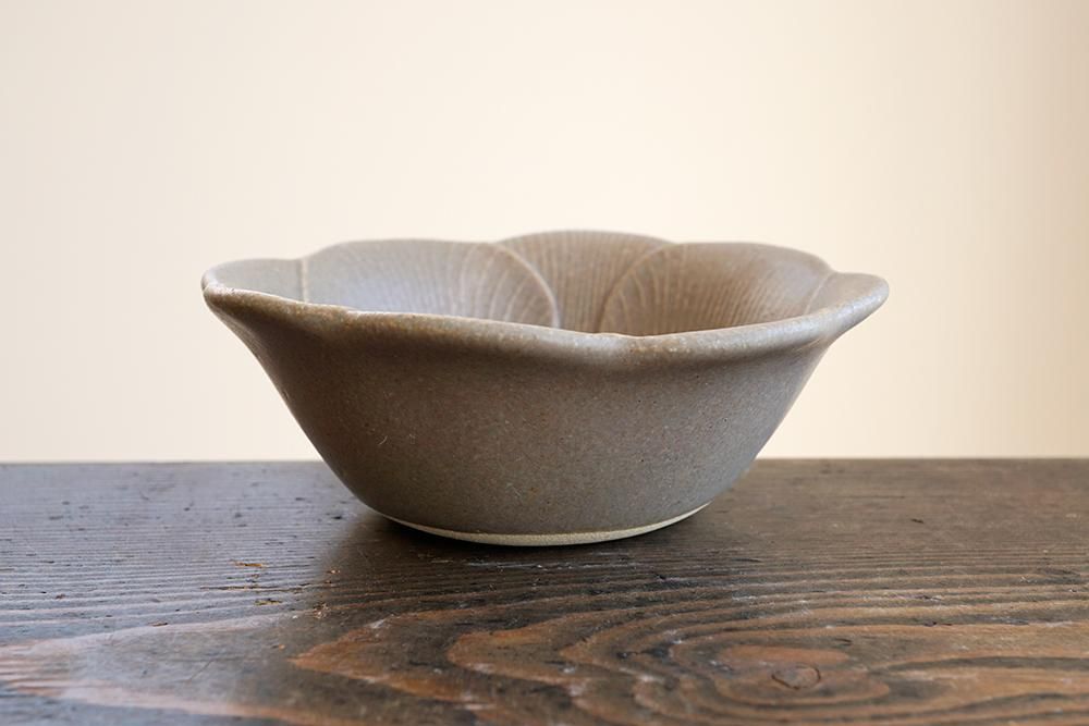 アネモネ400ml♪ ア33 チャコール お花ボウル アネモネ - 益子焼の小さな窯元