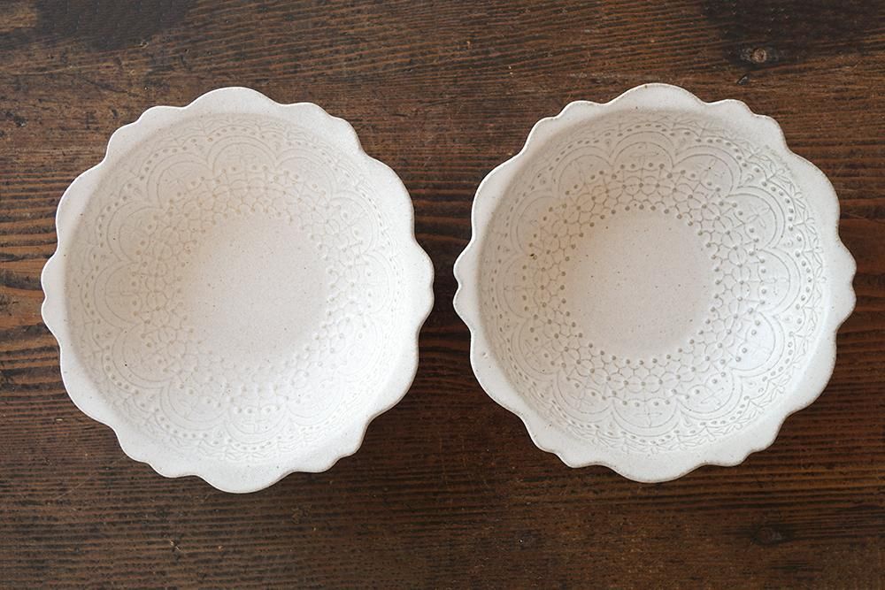 Lou様　新品　陶器　陶芸作家　オフホワイトのオーバルリムBOWL2個  46 ル31 アッシュホワイト レースボウル 中 - 益子焼の小さな窯元