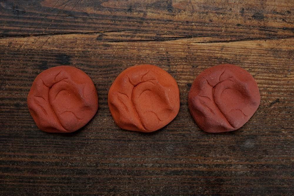 イ8 oldwhite おむすび小鉢と梅干し箸置きのセット＜オンライン