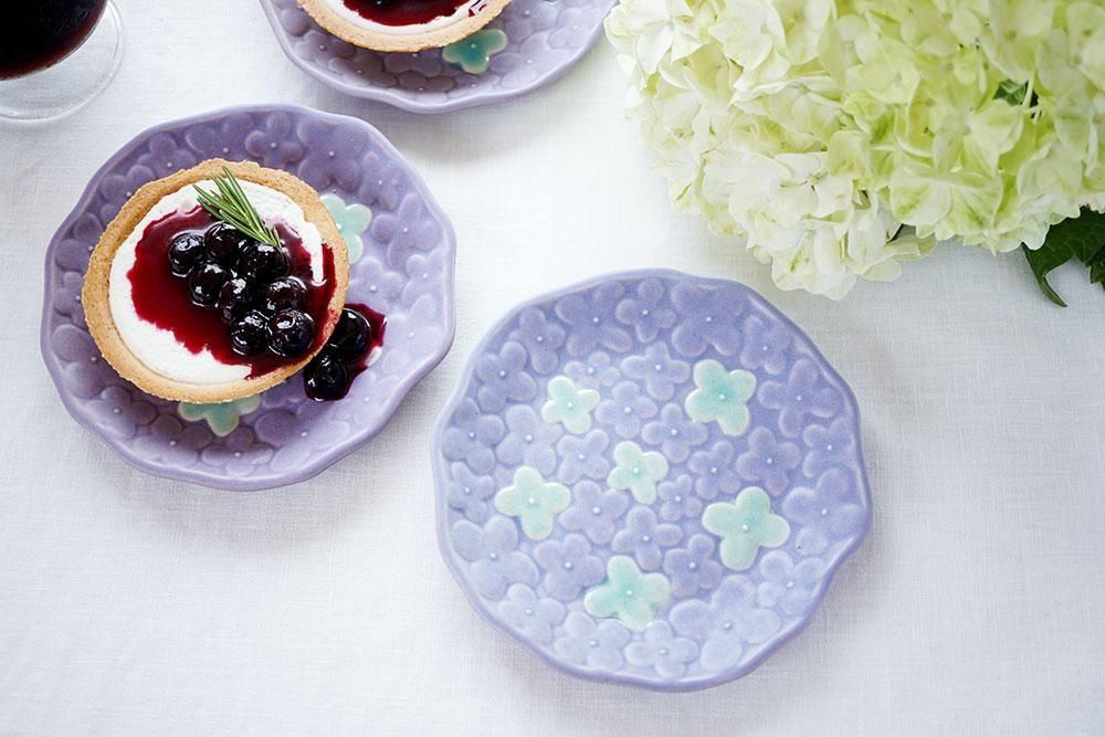 <img class='new_mark_img1' src='https://img.shop-pro.jp/img/new/icons13.gif' style='border:none;display:inline;margin:0px;padding:0px;width:auto;' />ユ４　　紫陽花の小皿