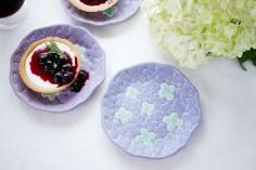 <img class='new_mark_img1' src='https://img.shop-pro.jp/img/new/icons13.gif' style='border:none;display:inline;margin:0px;padding:0px;width:auto;' />ユ４　　紫陽花の小皿