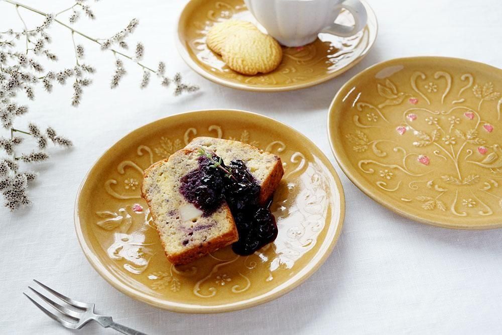 よ7 いちごと鳥のお皿（貫入/釉ヒビあり） - 益子焼の小さな