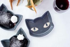 <img class='new_mark_img1' src='https://img.shop-pro.jp/img/new/icons13.gif' style='border:none;display:inline;margin:0px;padding:0px;width:auto;' />イ５６ 　　黒猫小皿