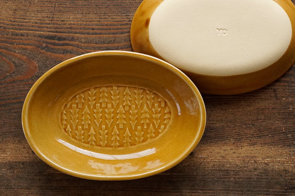 ケ１９ キャメル 森の楕円中鉢 - 益子焼の小さな窯元「よしざわ窯」- 生活陶器「onthetable」