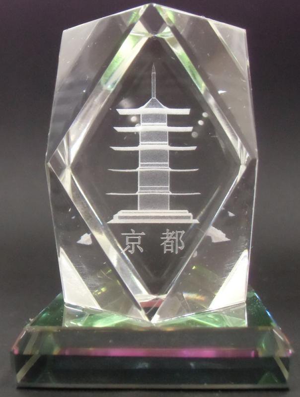 【お土産品】 クリスタル製置物 『京都・五重塔』