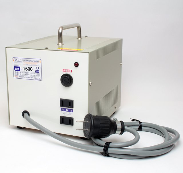 変圧器（日章工業製）SPX-1600U ダウントランス