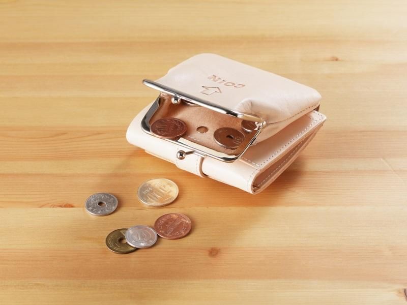 外がま口の三つ折財布 ブラウン - JOLI ALL LEATHER ITEMS
