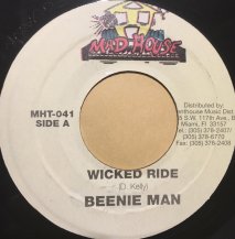 <img class='new_mark_img1' src='https://img.shop-pro.jp/img/new/icons41.gif' style='border:none;display:inline;margin:0px;padding:0px;width:auto;' />BEENIE MAN / WICKED RIDE (USED)