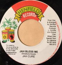 <img class='new_mark_img1' src='https://img.shop-pro.jp/img/new/icons41.gif' style='border:none;display:inline;margin:0px;padding:0px;width:auto;' />JAH CURE / JAH BLESS ME (USED)