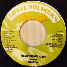 Sizzla  / Reaching Out (USED)