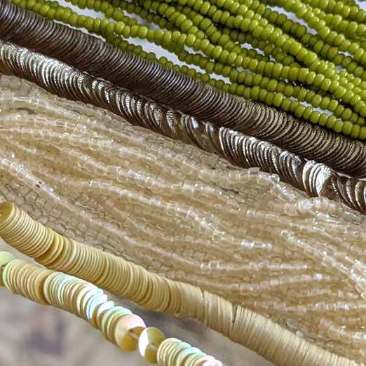 CAPARROS スパンコール刺繍 ポインテッドトゥシューズ | 直売 - 靴