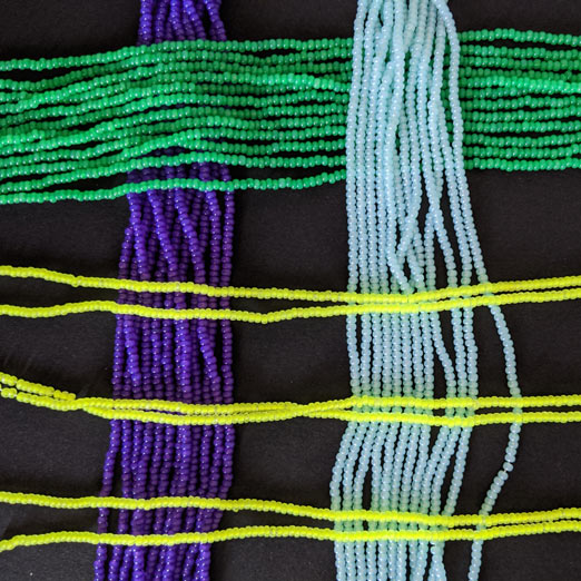 【糸通しビーズ チェコ製】11/0 ぶどうシロップ【約2m入り】