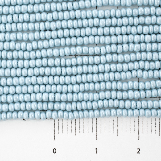 【糸通しビーズ チェコ製】11/0 アイスブルー【約2m入り】