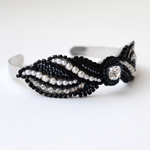 ラインストーン】6mm チェコクリスタル【3個】 - オートクチュール刺繍