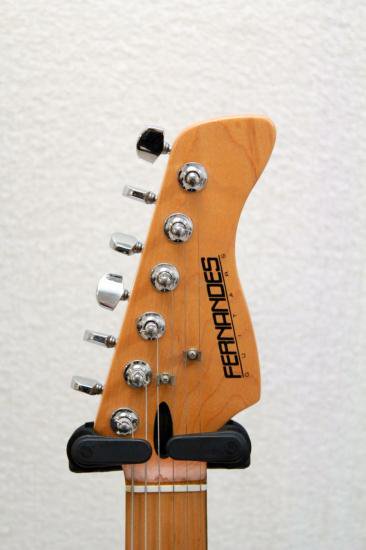 12I047 FERNANDES LE-1Z 赤 1 - 【中古ギター専門店】『ギターオフ