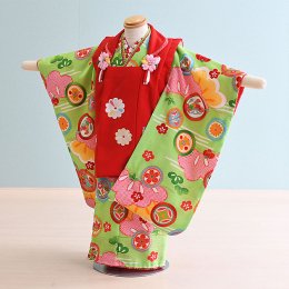 七五三着物三歳女の子レンタル（3-141）赤・黄緑/松竹梅・花　式部浪漫