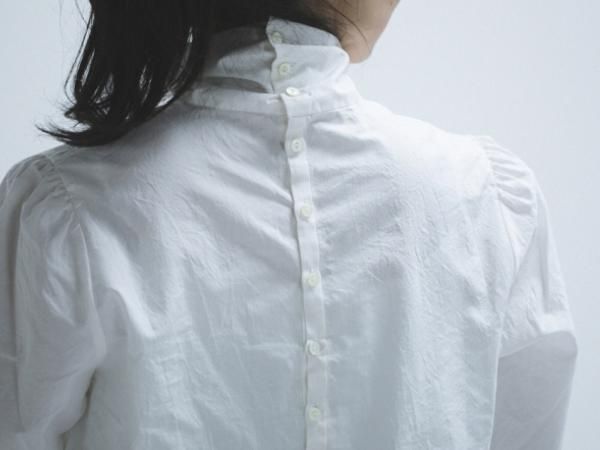 humoresquehigh neck blouse/white