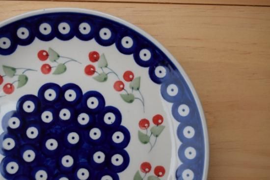 ポーランド食器（ポーリッシュポタリー）丸皿22cmさくらんぼ