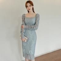 レース刺繍仕立てのデザインに拘ったふんわり袖ラインが可憐なワンピース(キャバドレス・CABARETDRESS)