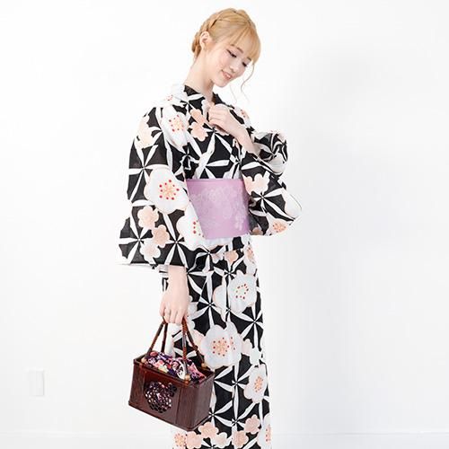 ポップなイラストの梅の花がキュートな女性を演出してくれる浴衣3点セット Yukata キャバドレス キャバヒールの通販ならgraxia グラシア ポップなイラストの梅の花がキュートな女性を演出してくれる浴衣3点セット Yukata キャバドレス キャバヒールの通販ならgraxia グラシア