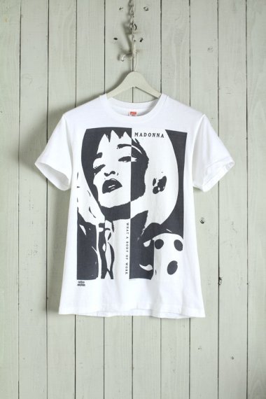 MADONNA “The Immaculate Collection” Tee - イエローケーキ | YELLOW CAKE 通販