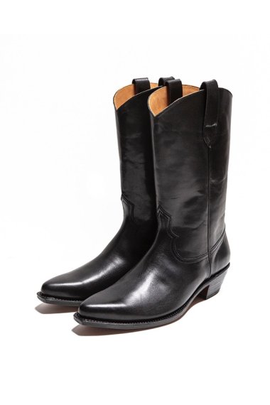 The letters WESTERN MIDCUT  BOOTSブラック