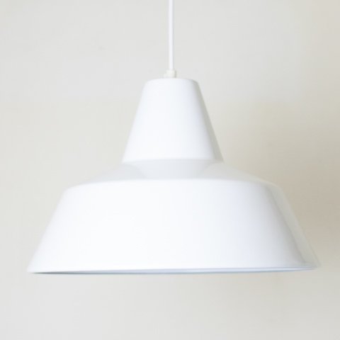 DENMARK LOUIS POULSEN MILKY WHITE ENAMEL LAMP