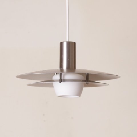 silver pendant lamp