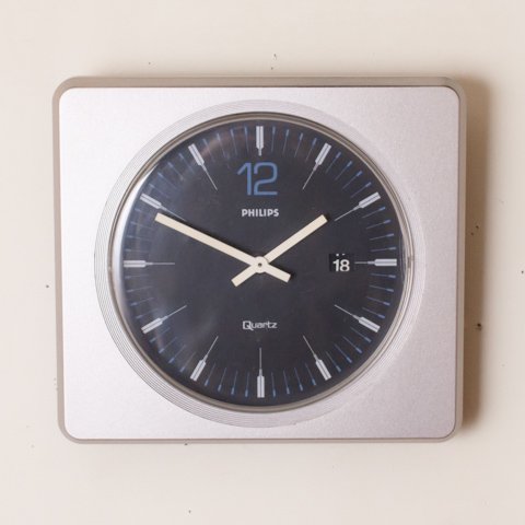 GERMANY PHILIPS SILVER GREY CLOCK w/DATE - 北欧ビンテージ雑貨 ...