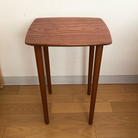 DENMARK SOLID TEAK SIDE TABLE