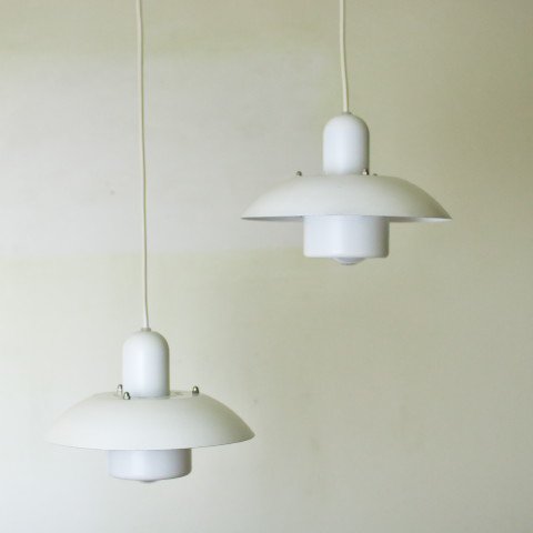 DENMARK form-light WHITE 2 SHADE LAMP