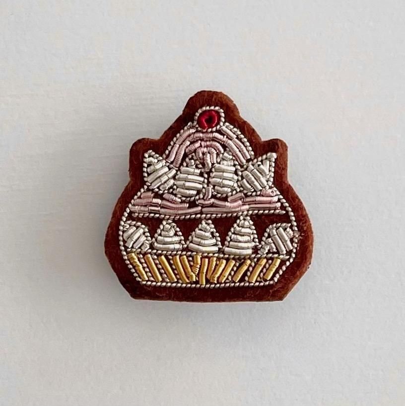 MACON&LESQUOY Religieuse