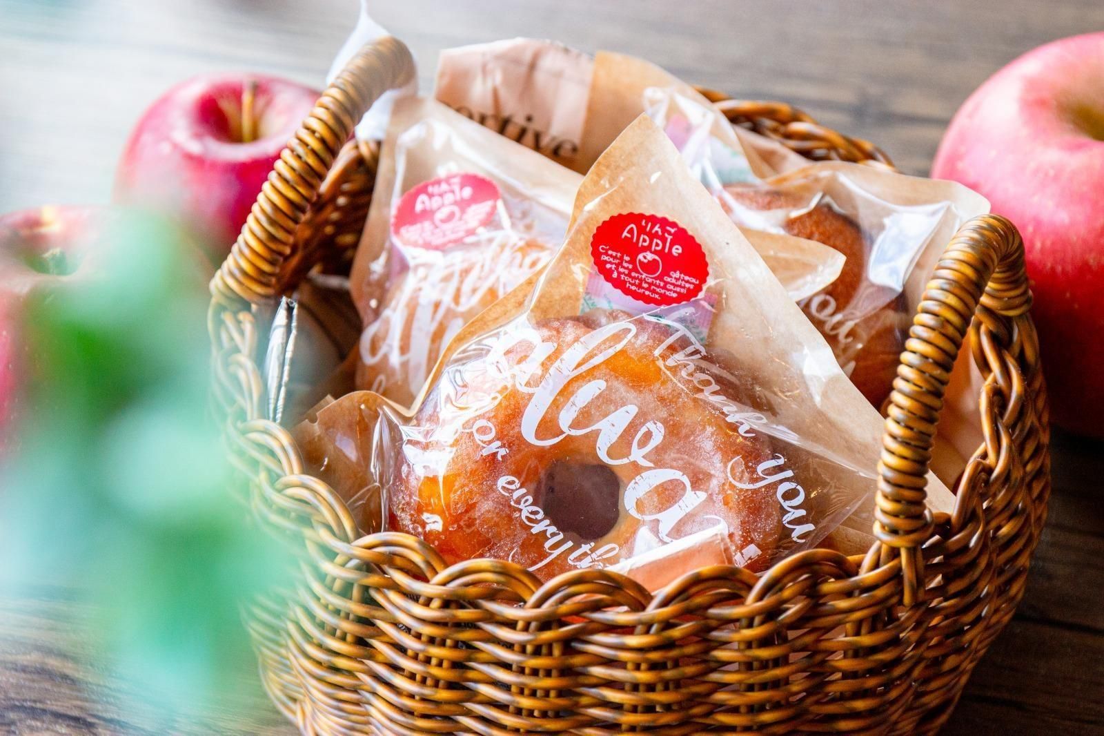 岩手県産紅玉を使用した林檎パイドーナツ