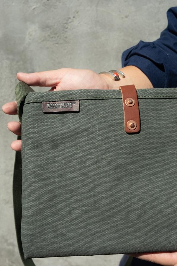 CHARLIE BORROW】GAME BAG SMALL SCOTISH MILITARY FLAX