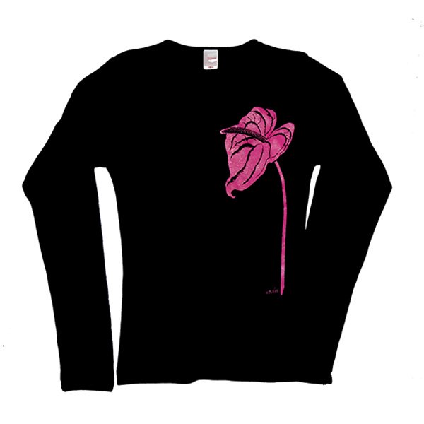 TUTUVI　長袖Tシャツ　ワンサイズ上がおすすめ小さめレディースサイズ（柄：アンスリウム　色：ブラック・ピンク）【画像1】