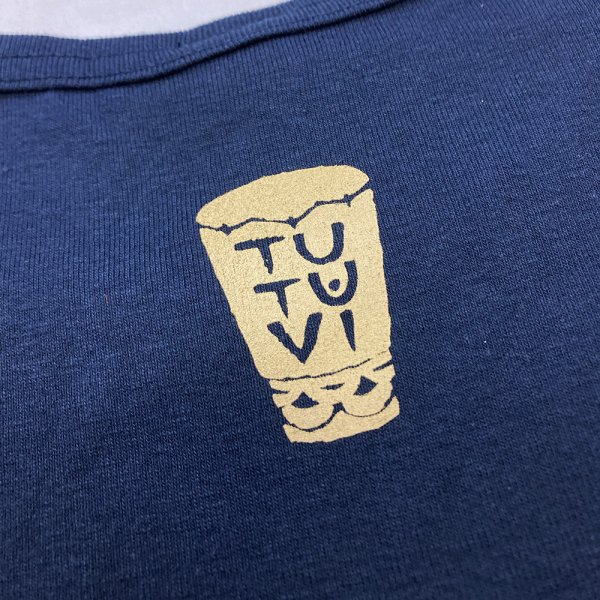 TUTUVI　Tシャツ 半袖　ワンサイズ上がおすすめ小さめレディースサイズ（柄：トーチジンジャー　色：ネイビー）【画像4】