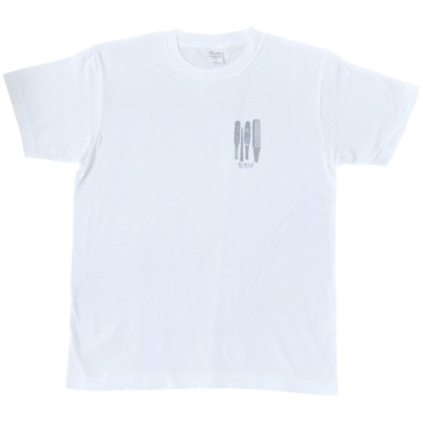 TUTUVI　男女兼用大きめスタンダード半袖Tシャツ （柄：イエククワンポイント　色：ホワイト・シルバー）