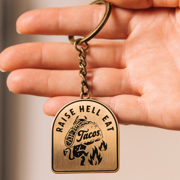 <img class='new_mark_img1' src='https://img.shop-pro.jp/img/new/icons1.gif' style='border:none;display:inline;margin:0px;padding:0px;width:auto;' />【Pyknic】Raise Hell Eat Tacos Keychain  ★ネコポス￥250にてお届け★