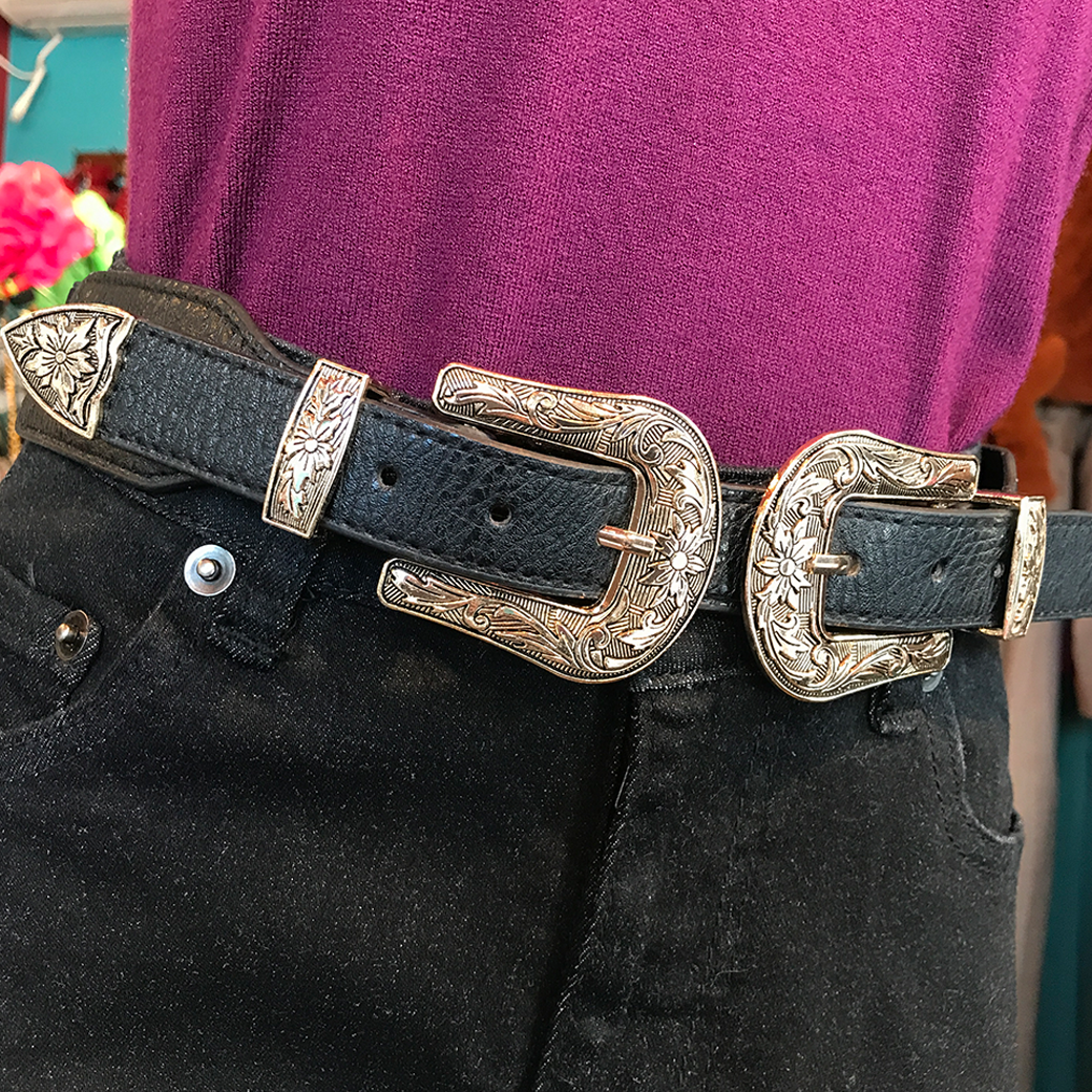 【VALLERY'S SELECT】Western Buckle Cinch Belt ウエスタンバックル ゴムベルト - Vallery's  Trap Online Shop REAL PIN UP GIRLS & ROCKIN' GROUPIES!!