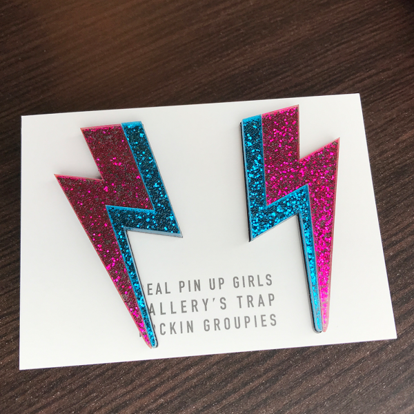 ��VALLERY'S SELECT��Glitter Acrylic Lightning Bolt Earrings Large