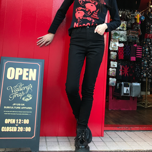 <img class='new_mark_img1' src='https://img.shop-pro.jp/img/new/icons1.gif' style='border:none;display:inline;margin:0px;padding:0px;width:auto;' />【VALLERY'S SELECT】HIGH RISE SKINNY DENIM BLACK