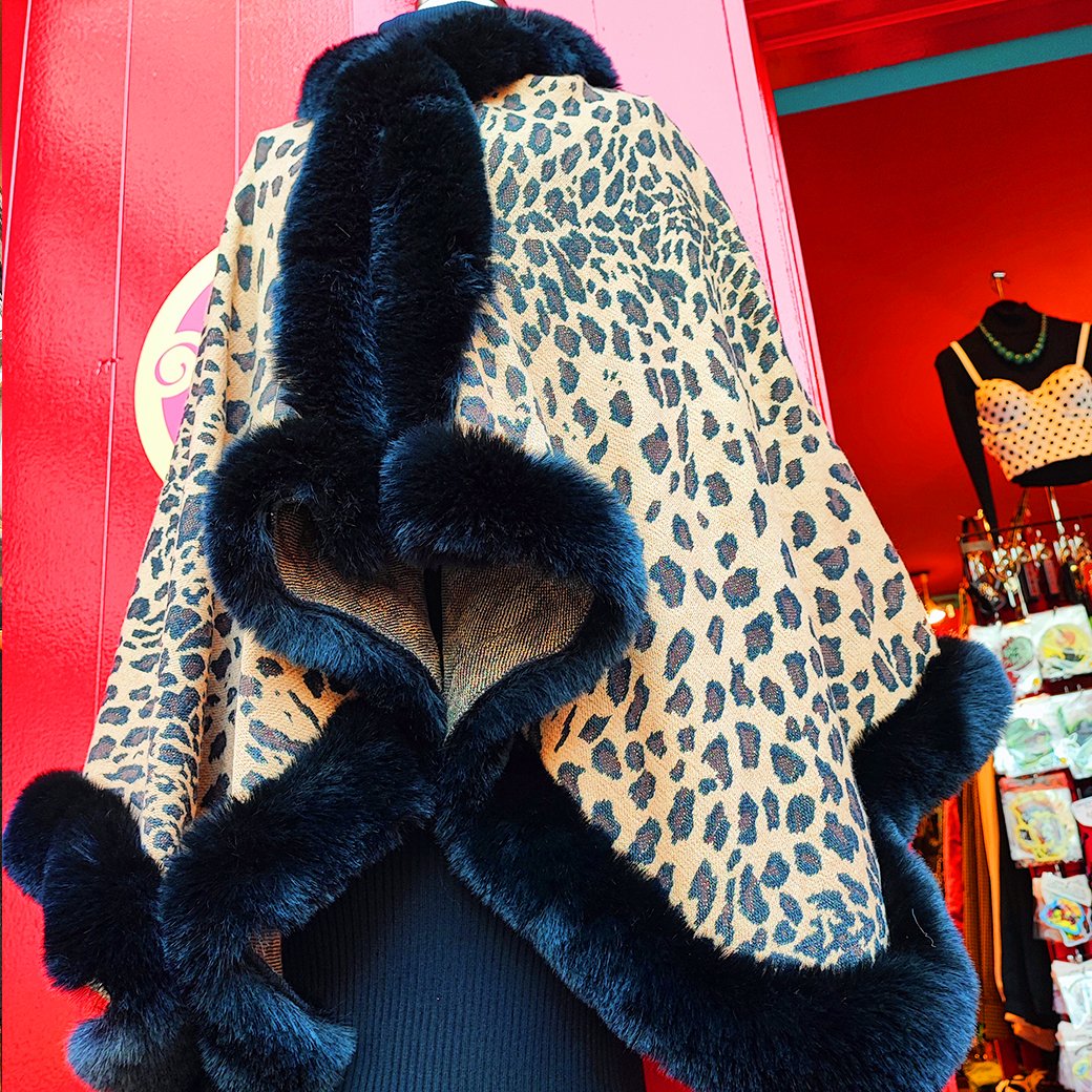 【VALLERY'S SELECT】Faux Fur Cape Leopard ヒョウ柄ファーケープ - Vallery's Trap Online  Shop REAL PIN UP GIRLS & ROCKIN' GROUPIES!!