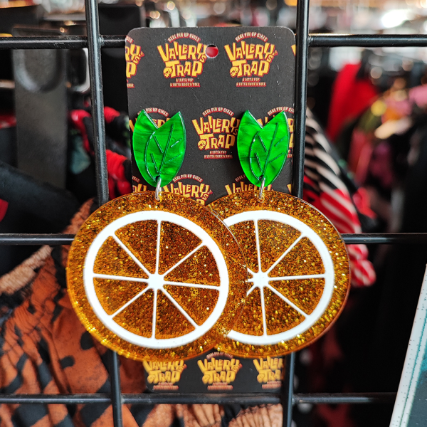 <img class='new_mark_img1' src='https://img.shop-pro.jp/img/new/icons1.gif' style='border:none;display:inline;margin:0px;padding:0px;width:auto;' />VALLERY'S SELECT Juicy Orange Earrings