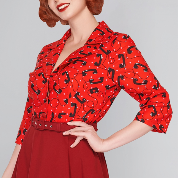 <img class='new_mark_img1' src='https://img.shop-pro.jp/img/new/icons1.gif' style='border:none;display:inline;margin:0px;padding:0px;width:auto;' />Collectif X Lindy Bop Julia Tele Blouse ƥե֥饦 