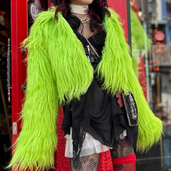 <img class='new_mark_img1' src='https://img.shop-pro.jp/img/new/icons1.gif' style='border:none;display:inline;margin:0px;padding:0px;width:auto;' />BANNEDGLACIA JACKET NEON GREEN