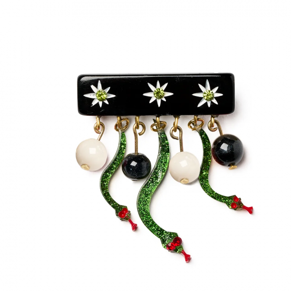 <img class='new_mark_img1' src='https://img.shop-pro.jp/img/new/icons1.gif' style='border:none;display:inline;margin:0px;padding:0px;width:auto;' /> SplendetteSlither Brooch